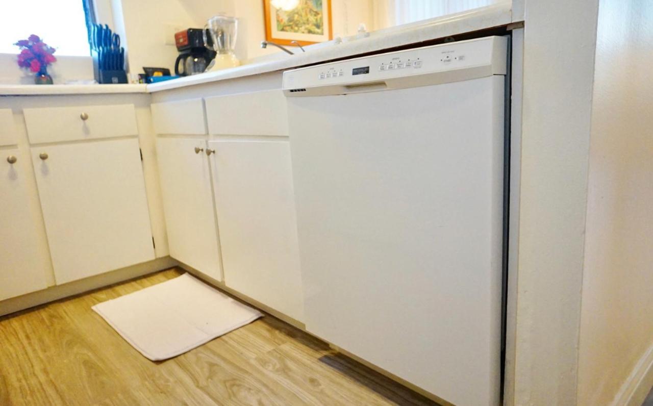 1508- Heart Of Waikiki With Kitchen-Free Parking-King Bed-Corner Unit Leilighet Honolulu Eksteriør bilde